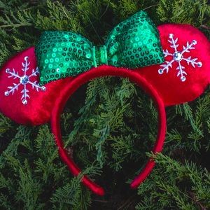 Disney Christmas Holiday Minnie Ears